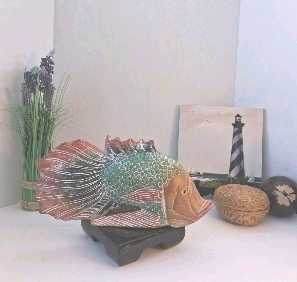 VTG! Hand-Carved/painted Solid Wood Stylized 'Betta Fish' Sculpture;Thailand EUC